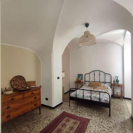 Апартаменты Casa Marcellino - Centro Storico Генуя Экстерьер фото